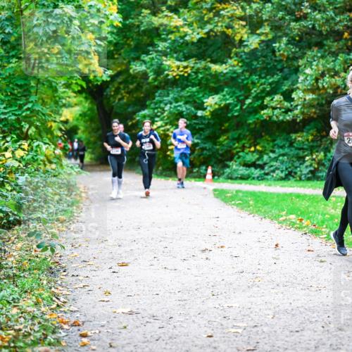 12.10.2025 - Bramfelder Halbmarathon 2025 Dr. Thomas Lammeyer http://msf.ph/oto/9358475 12.10.2025 11:04:27 Laufen 2613 meine-sportfotos.de