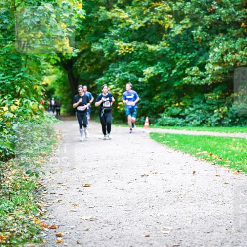 12.10.2025 - Bramfelder Halbmarathon 2025 Dr. Thomas Lammeyer http://msf.ph/oto/9358477 12.10.2025 11:04:27 Laufen 2613 meine-sportfotos.de