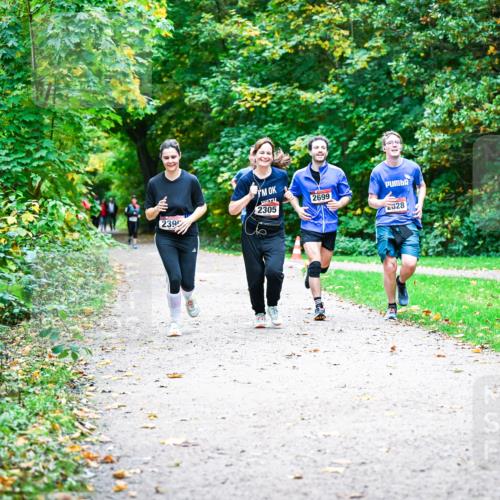12.10.2025 - Bramfelder Halbmarathon 2025 Dr. Thomas Lammeyer http://msf.ph/oto/9358499 12.10.2025 11:04:31 Laufen 239, 2305, 2699, 328 meine-sportfotos.de