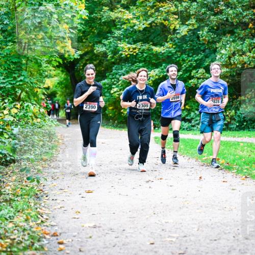 12.10.2025 - Bramfelder Halbmarathon 2025 Dr. Thomas Lammeyer http://msf.ph/oto/9358501 12.10.2025 11:04:31 Laufen 2699, 2390, 2305, 2828 meine-sportfotos.de