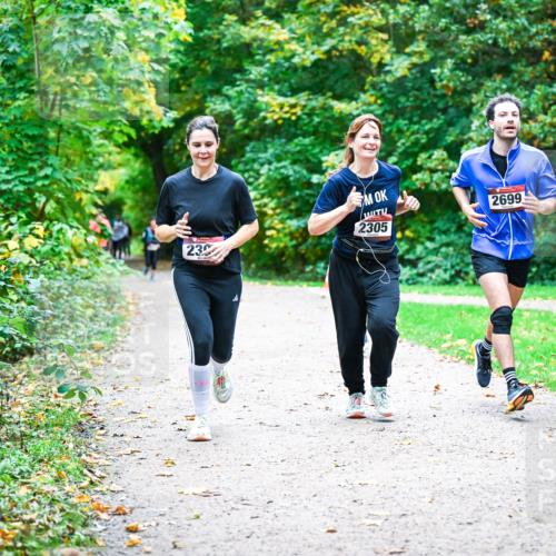 12.10.2025 - Bramfelder Halbmarathon 2025 Dr. Thomas Lammeyer http://msf.ph/oto/9358509 12.10.2025 11:04:32 Laufen 2699, 23, 2305, 28 meine-sportfotos.de