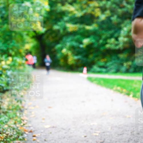 12.10.2025 - Bramfelder Halbmarathon 2025 Dr. Thomas Lammeyer http://msf.ph/oto/9358526 12.10.2025 11:04:35 Laufen 2 meine-sportfotos.de