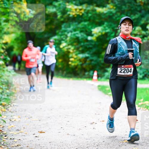 12.10.2025 - Bramfelder Halbmarathon 2025 Dr. Thomas Lammeyer http://msf.ph/oto/9358533 12.10.2025 11:04:42 Laufen 2204 meine-sportfotos.de