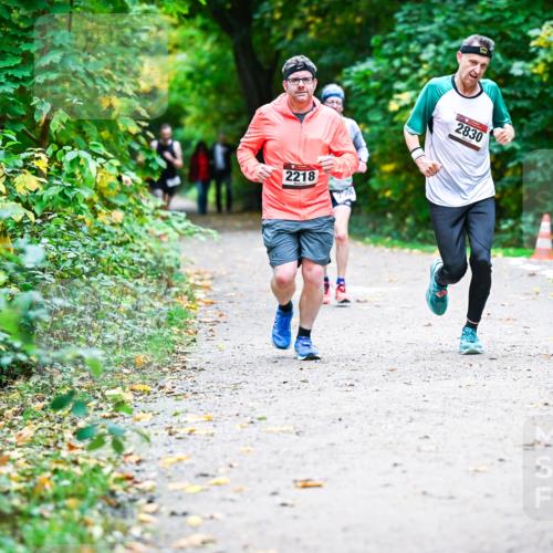 12.10.2025 - Bramfelder Halbmarathon 2025 Dr. Thomas Lammeyer http://msf.ph/oto/9358541 12.10.2025 11:04:45 Laufen 2218, 2500, 2830 meine-sportfotos.de