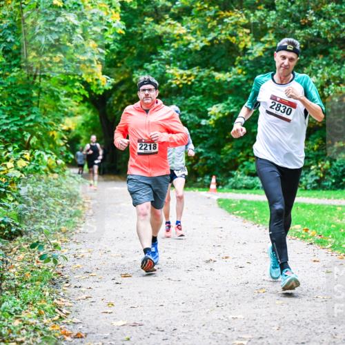 12.10.2025 - Bramfelder Halbmarathon 2025 Dr. Thomas Lammeyer http://msf.ph/oto/9358560 12.10.2025 11:04:48 Laufen 2218, 2830 meine-sportfotos.de