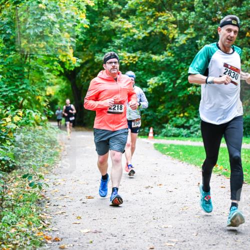 12.10.2025 - Bramfelder Halbmarathon 2025 Dr. Thomas Lammeyer http://msf.ph/oto/9358563 12.10.2025 11:04:48 Laufen 2218, 2500, 2830 meine-sportfotos.de