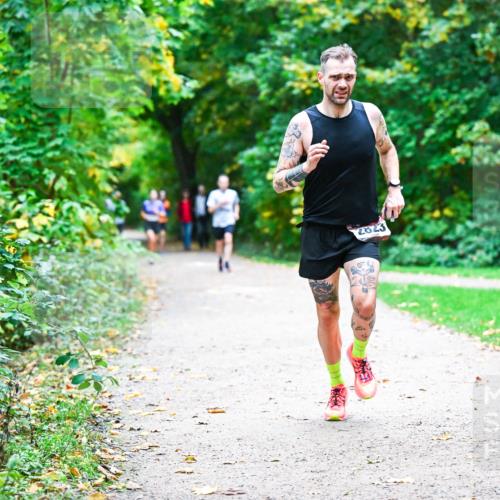 12.10.2025 - Bramfelder Halbmarathon 2025 Dr. Thomas Lammeyer http://msf.ph/oto/9358588 12.10.2025 11:04:55 Laufen 2023 meine-sportfotos.de