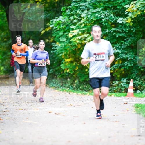 12.10.2025 - Bramfelder Halbmarathon 2025 Dr. Thomas Lammeyer http://msf.ph/oto/9358598 12.10.2025 11:04:58 Laufen 2688, 2004, 2756, 79 meine-sportfotos.de