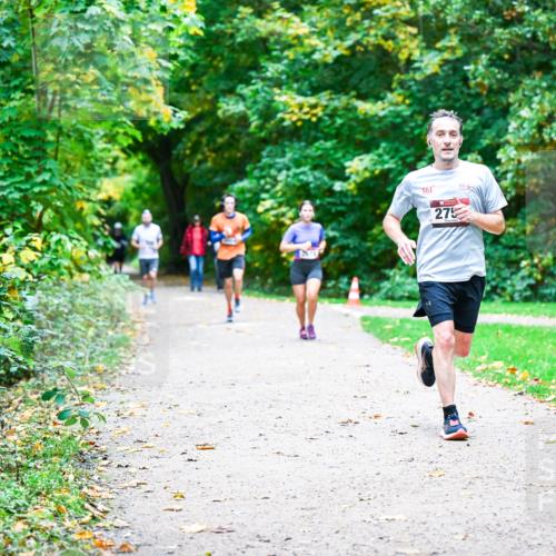 12.10.2025 - Bramfelder Halbmarathon 2025 Dr. Thomas Lammeyer http://msf.ph/oto/9358623 12.10.2025 11:05:02 Laufen 361, 275, 4 meine-sportfotos.de