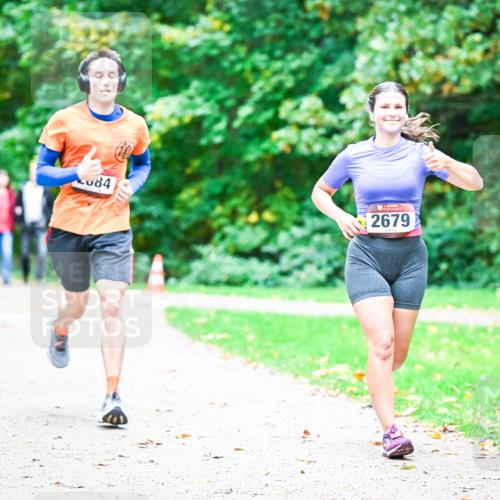 12.10.2025 - Bramfelder Halbmarathon 2025 Dr. Thomas Lammeyer http://msf.ph/oto/9358643 12.10.2025 11:05:06 Laufen 84, 2679 meine-sportfotos.de