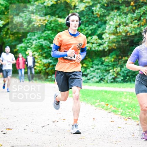 12.10.2025 - Bramfelder Halbmarathon 2025 Dr. Thomas Lammeyer http://msf.ph/oto/9358649 12.10.2025 11:05:07 Laufen 79 meine-sportfotos.de
