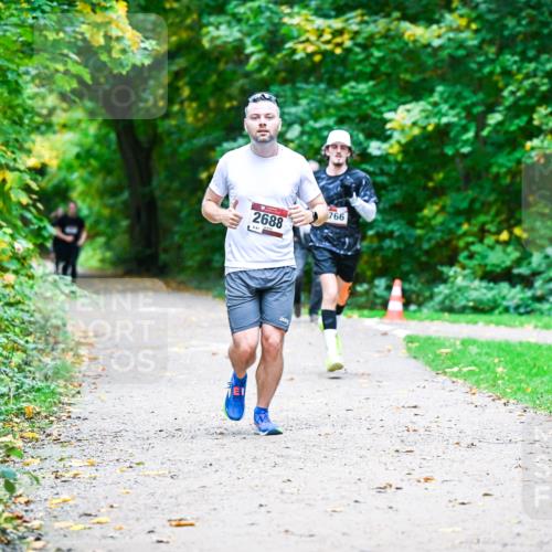 12.10.2025 - Bramfelder Halbmarathon 2025 Dr. Thomas Lammeyer http://msf.ph/oto/9358666 12.10.2025 11:05:11 Laufen 2688, 61, 766 meine-sportfotos.de