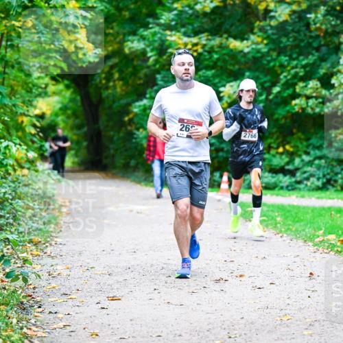 12.10.2025 - Bramfelder Halbmarathon 2025 Dr. Thomas Lammeyer http://msf.ph/oto/9358674 12.10.2025 11:05:12 Laufen 26, 61, 2766 meine-sportfotos.de