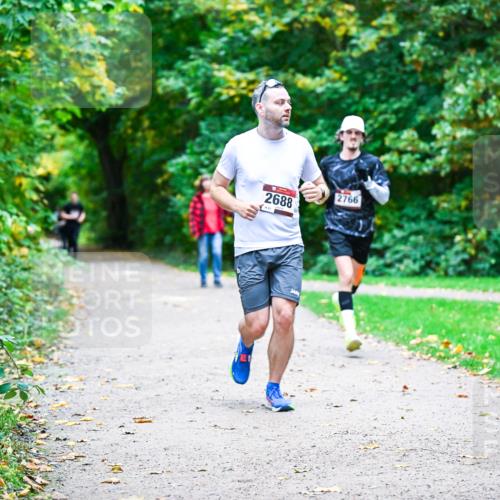 12.10.2025 - Bramfelder Halbmarathon 2025 Dr. Thomas Lammeyer http://msf.ph/oto/9358677 12.10.2025 11:05:12 Laufen 2688, 61, 2766 meine-sportfotos.de