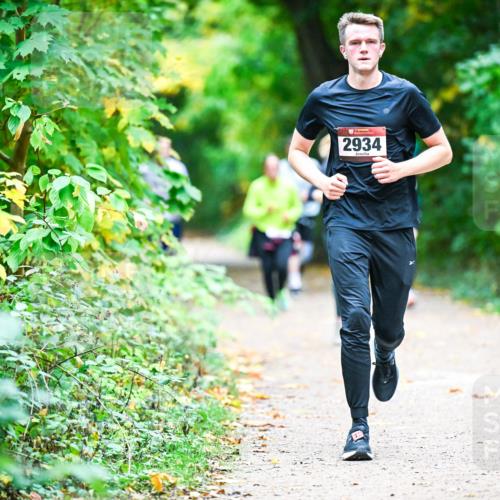 12.10.2025 - Bramfelder Halbmarathon 2025 Dr. Thomas Lammeyer http://msf.ph/oto/9358701 12.10.2025 11:05:21 Laufen 2934 meine-sportfotos.de
