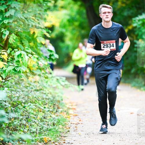 12.10.2025 - Bramfelder Halbmarathon 2025 Dr. Thomas Lammeyer http://msf.ph/oto/9358702 12.10.2025 11:05:21 Laufen 2934 meine-sportfotos.de