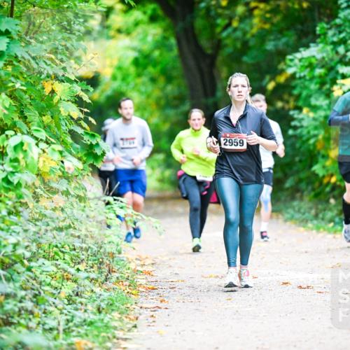 12.10.2025 - Bramfelder Halbmarathon 2025 Dr. Thomas Lammeyer http://msf.ph/oto/9358719 12.10.2025 11:05:24 Laufen 2560, 2959 meine-sportfotos.de