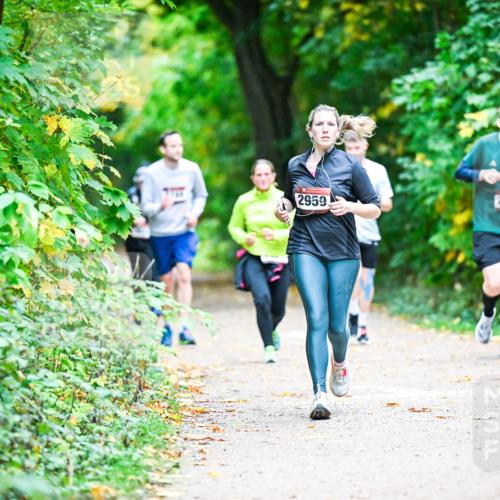 12.10.2025 - Bramfelder Halbmarathon 2025 Dr. Thomas Lammeyer http://msf.ph/oto/9358720 12.10.2025 11:05:25 Laufen 2959, 2560 meine-sportfotos.de