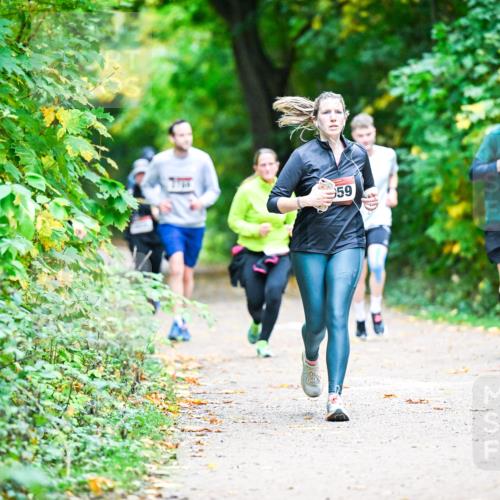 12.10.2025 - Bramfelder Halbmarathon 2025 Dr. Thomas Lammeyer http://msf.ph/oto/9358723 12.10.2025 11:05:25 Laufen 59, 2560 meine-sportfotos.de