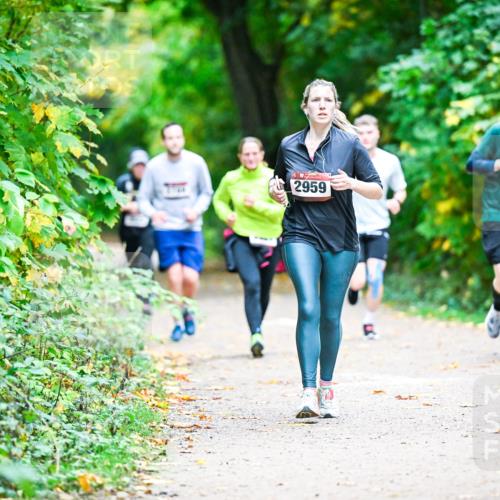 12.10.2025 - Bramfelder Halbmarathon 2025 Dr. Thomas Lammeyer http://msf.ph/oto/9358725 12.10.2025 11:05:25 Laufen 2959, 2560 meine-sportfotos.de
