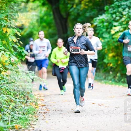 12.10.2025 - Bramfelder Halbmarathon 2025 Dr. Thomas Lammeyer http://msf.ph/oto/9358726 12.10.2025 11:05:25 Laufen 2560, 2959 meine-sportfotos.de