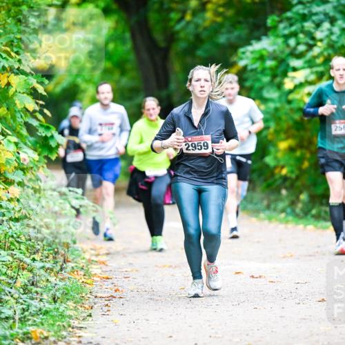 12.10.2025 - Bramfelder Halbmarathon 2025 Dr. Thomas Lammeyer http://msf.ph/oto/9358727 12.10.2025 11:05:25 Laufen 2560, 2959 meine-sportfotos.de