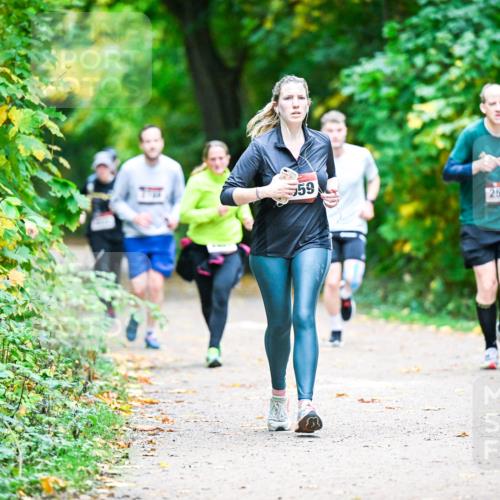 12.10.2025 - Bramfelder Halbmarathon 2025 Dr. Thomas Lammeyer http://msf.ph/oto/9358728 12.10.2025 11:05:26 Laufen 433, 559, 2560 meine-sportfotos.de