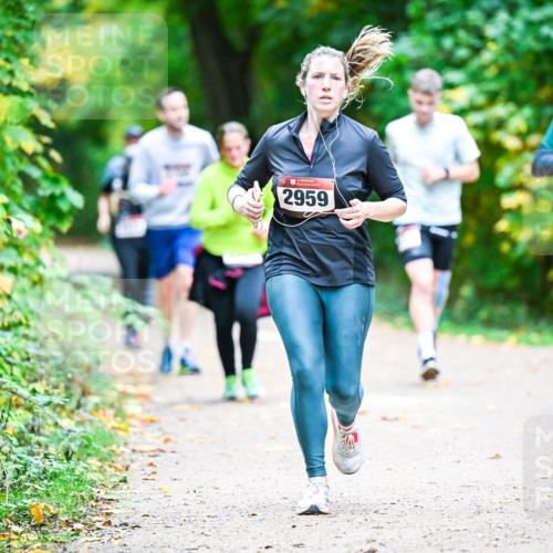 12.10.2025 - Bramfelder Halbmarathon 2025 Dr. Thomas Lammeyer http://msf.ph/oto/9358738 12.10.2025 11:05:27 Laufen 2959, 2560 meine-sportfotos.de