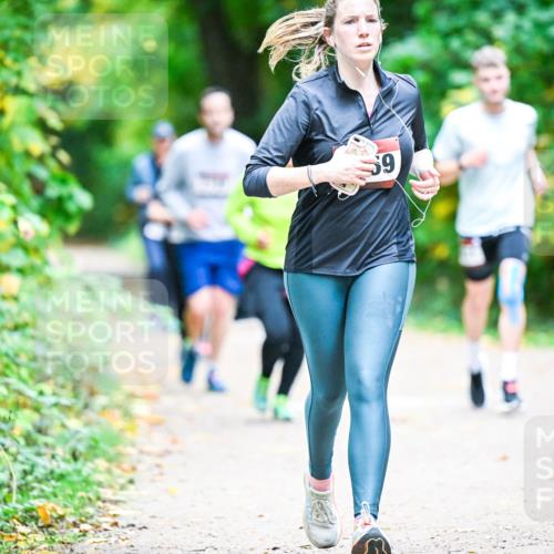 12.10.2025 - Bramfelder Halbmarathon 2025 Dr. Thomas Lammeyer http://msf.ph/oto/9358746 12.10.2025 11:05:28 Laufen 9, 2560 meine-sportfotos.de