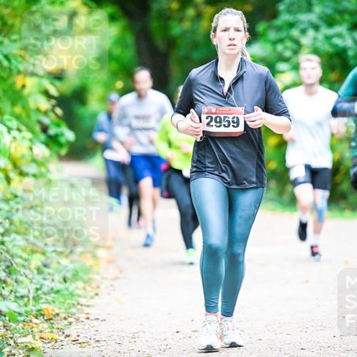 12.10.2025 - Bramfelder Halbmarathon 2025 Dr. Thomas Lammeyer http://msf.ph/oto/9358748 12.10.2025 11:05:28 Laufen 2959, 2560 meine-sportfotos.de