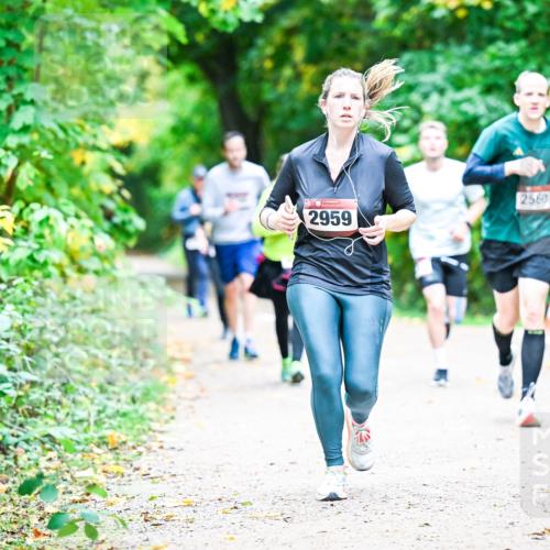 12.10.2025 - Bramfelder Halbmarathon 2025 Dr. Thomas Lammeyer http://msf.ph/oto/9358750 12.10.2025 11:05:29 Laufen 2560, 2959 meine-sportfotos.de