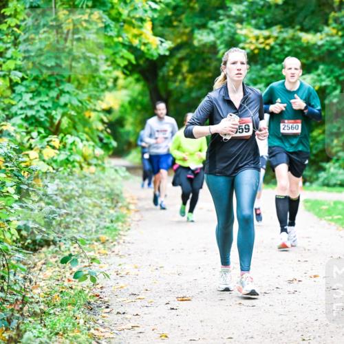 12.10.2025 - Bramfelder Halbmarathon 2025 Dr. Thomas Lammeyer http://msf.ph/oto/9358757 12.10.2025 11:05:29 Laufen 559, 2560 meine-sportfotos.de