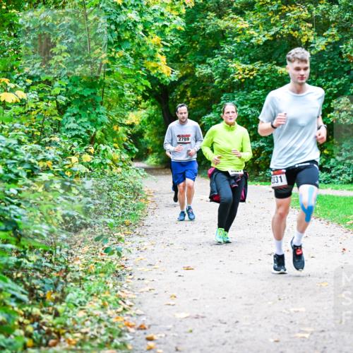 12.10.2025 - Bramfelder Halbmarathon 2025 Dr. Thomas Lammeyer http://msf.ph/oto/9358773 12.10.2025 11:05:32 Laufen 2789, 331 meine-sportfotos.de