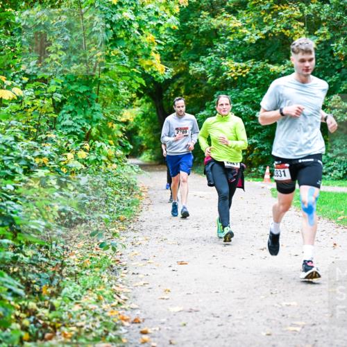 12.10.2025 - Bramfelder Halbmarathon 2025 Dr. Thomas Lammeyer http://msf.ph/oto/9358774 12.10.2025 11:05:33 Laufen 2789, 2831 meine-sportfotos.de