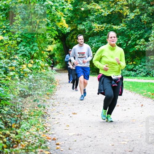 12.10.2025 - Bramfelder Halbmarathon 2025 Dr. Thomas Lammeyer http://msf.ph/oto/9358780 12.10.2025 11:05:34 Laufen 2789 meine-sportfotos.de
