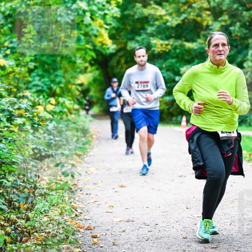 12.10.2025 - Bramfelder Halbmarathon 2025 Dr. Thomas Lammeyer http://msf.ph/oto/9358786 12.10.2025 11:05:35 Laufen 2789 meine-sportfotos.de