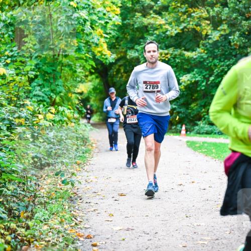 12.10.2025 - Bramfelder Halbmarathon 2025 Dr. Thomas Lammeyer http://msf.ph/oto/9358787 12.10.2025 11:05:35 Laufen 2822, 2789 meine-sportfotos.de
