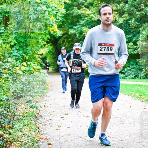 12.10.2025 - Bramfelder Halbmarathon 2025 Dr. Thomas Lammeyer http://msf.ph/oto/9358796 12.10.2025 11:05:37 Laufen 2822, 2789 meine-sportfotos.de