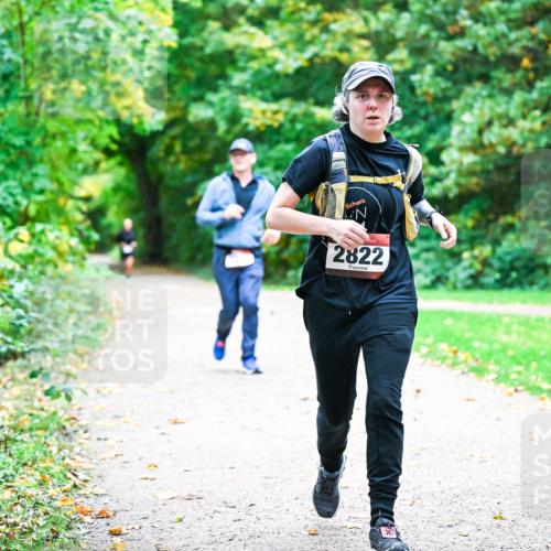 12.10.2025 - Bramfelder Halbmarathon 2025 Dr. Thomas Lammeyer http://msf.ph/oto/9358806 12.10.2025 11:05:39 Laufen 2822 meine-sportfotos.de