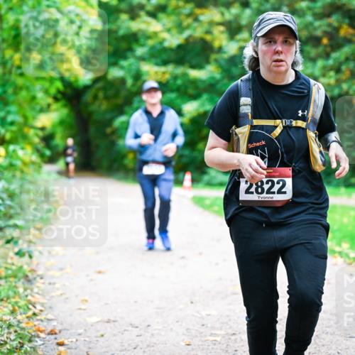 12.10.2025 - Bramfelder Halbmarathon 2025 Dr. Thomas Lammeyer http://msf.ph/oto/9358810 12.10.2025 11:05:39 Laufen 2822 meine-sportfotos.de