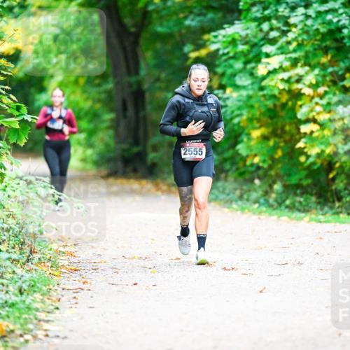 12.10.2025 - Bramfelder Halbmarathon 2025 Dr. Thomas Lammeyer http://msf.ph/oto/9358825 12.10.2025 11:05:45 Laufen 2555, 00 meine-sportfotos.de
