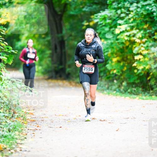 12.10.2025 - Bramfelder Halbmarathon 2025 Dr. Thomas Lammeyer http://msf.ph/oto/9358828 12.10.2025 11:05:46 Laufen 2555 meine-sportfotos.de