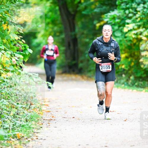 12.10.2025 - Bramfelder Halbmarathon 2025 Dr. Thomas Lammeyer http://msf.ph/oto/9358837 12.10.2025 11:05:47 Laufen 2555 meine-sportfotos.de