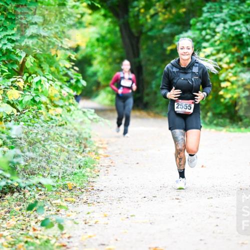 12.10.2025 - Bramfelder Halbmarathon 2025 Dr. Thomas Lammeyer http://msf.ph/oto/9358848 12.10.2025 11:05:49 Laufen 2555 meine-sportfotos.de