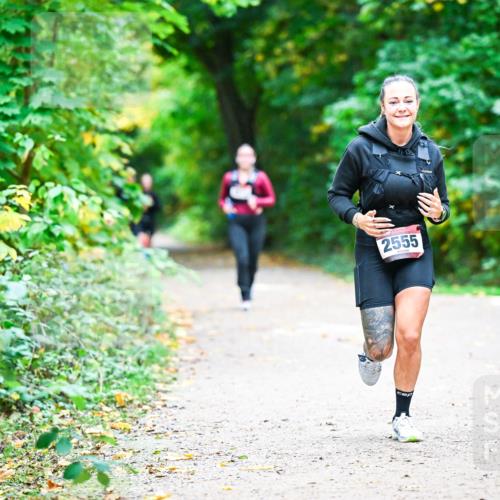12.10.2025 - Bramfelder Halbmarathon 2025 Dr. Thomas Lammeyer http://msf.ph/oto/9358856 12.10.2025 11:05:50 Laufen 2555 meine-sportfotos.de