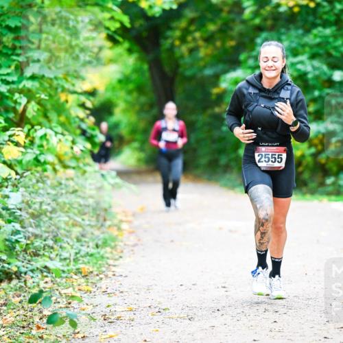 12.10.2025 - Bramfelder Halbmarathon 2025 Dr. Thomas Lammeyer http://msf.ph/oto/9358857 12.10.2025 11:05:50 Laufen 2555 meine-sportfotos.de