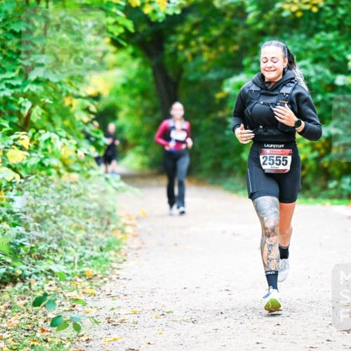 12.10.2025 - Bramfelder Halbmarathon 2025 Dr. Thomas Lammeyer http://msf.ph/oto/9358858 12.10.2025 11:05:50 Laufen 2555 meine-sportfotos.de