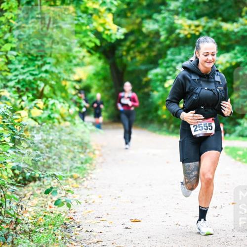 12.10.2025 - Bramfelder Halbmarathon 2025 Dr. Thomas Lammeyer http://msf.ph/oto/9358867 12.10.2025 11:05:51 Laufen 2555 meine-sportfotos.de