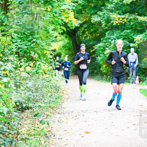 12.10.2025 - Bramfelder Halbmarathon 2025 Dr. Thomas Lammeyer http://msf.ph/oto/9358920 12.10.2025 11:06:00 Laufen 2303 meine-sportfotos.de