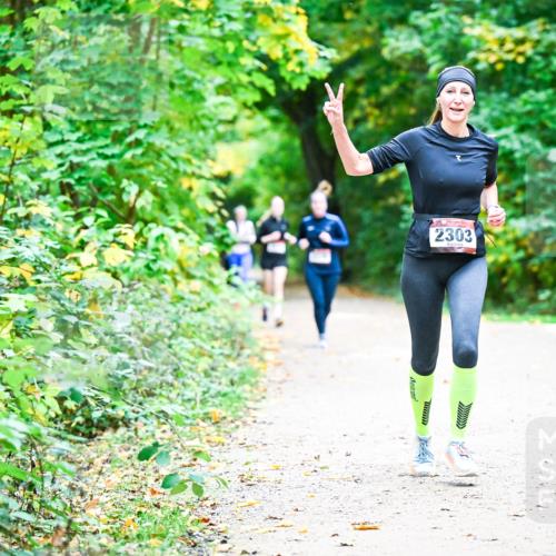 12.10.2025 - Bramfelder Halbmarathon 2025 Dr. Thomas Lammeyer http://msf.ph/oto/9358926 12.10.2025 11:06:03 Laufen 2303 meine-sportfotos.de